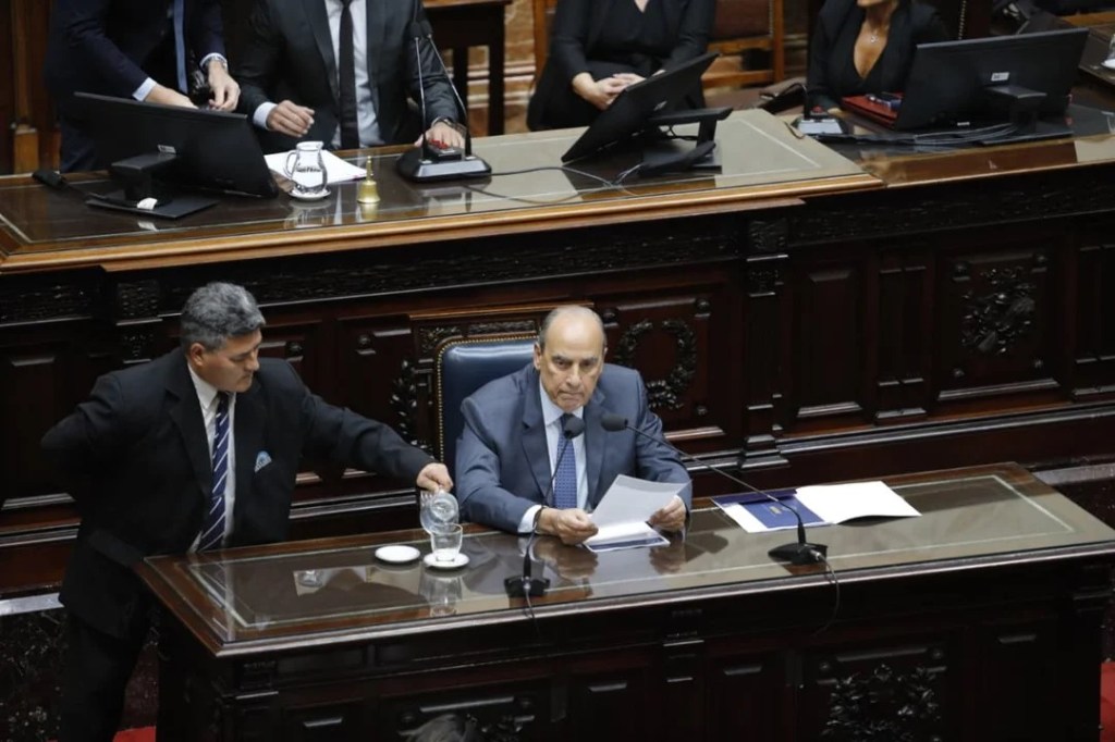 Francos defendió la gestión ante Diputados y afirmó: “No hay gobierno menos cruel que el que baja la&nbsp;pobreza”