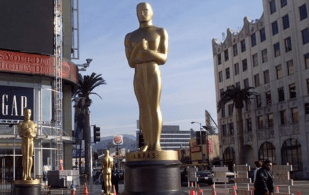 George Clooney y Penélope Cruz deslumbraron en una noche de fiesta junto a Demi Moore y Jeremy Allen&nbsp;White