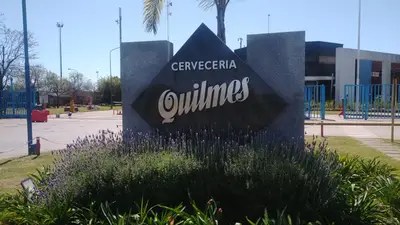 Crisis y ajuste: Cervecería Quilmes reduce su planta en Zárate